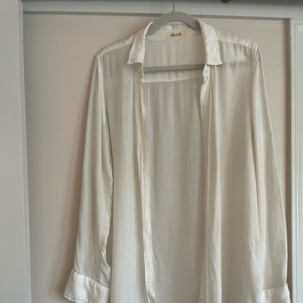 Bella Dahl cotton/rayon blend with button closure